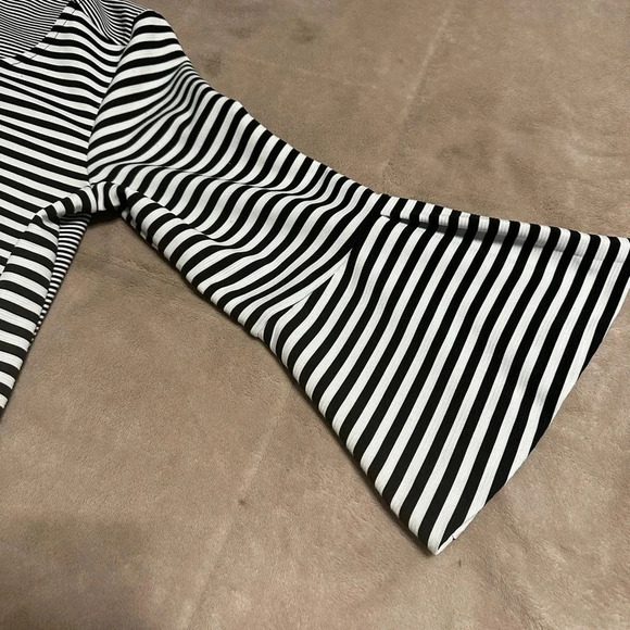 Alfani Striped Blouse Size Large Black White Bell Sleeves - Picture 7 of 8